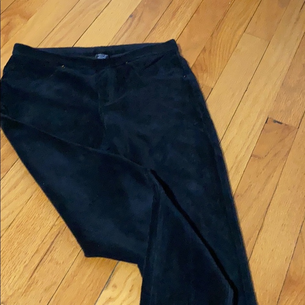 Women’s black legging